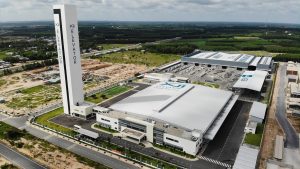 vẽ quảng cáo trên mái tôn